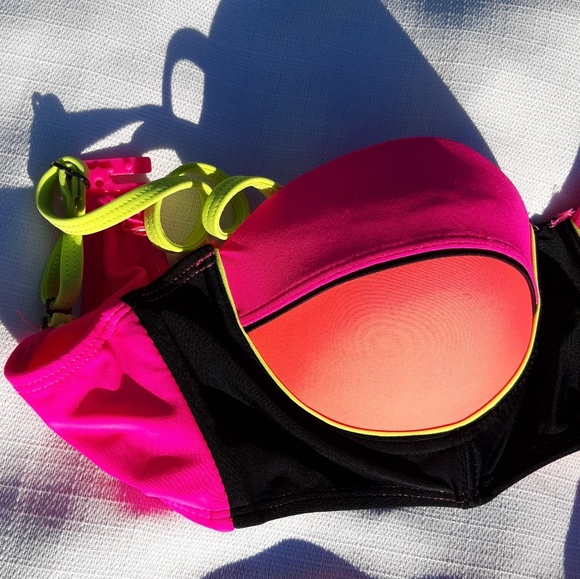 BNWT bikini top - Picture 3 of 3